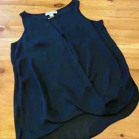 Michael Kors sleeveless top - Picture 3 of 11